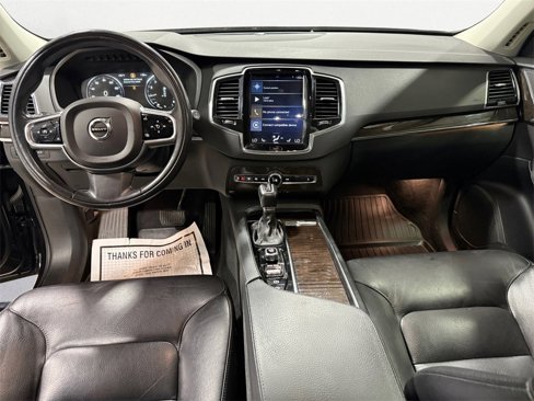 Used 2018 Volvo XC90 T5 Momentum w/ Convenience Package image 10