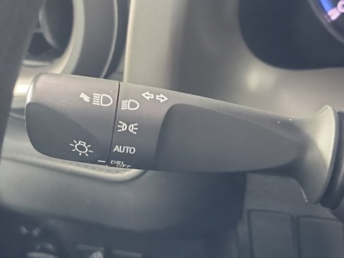 Used 2017 Toyota RAV4 LE image 28
