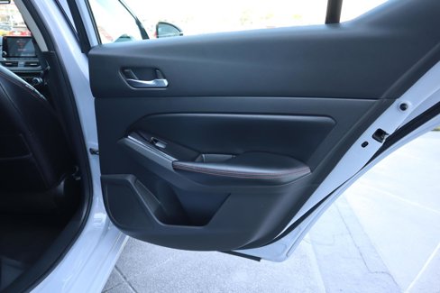 Used 2023 Nissan Altima 2.5 SR image 36