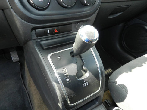 Used 2014 Jeep Compass Sport image 16
