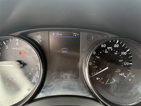 Used 2018 Nissan Rogue SV image 10