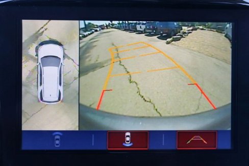 Used 2018 Chevrolet Traverse LT image 37
