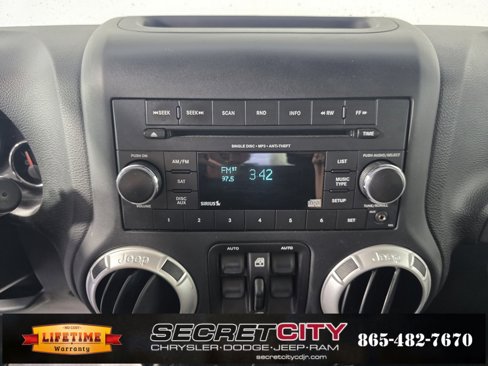 Used 2018 Jeep Wrangler Unlimited Sahara image 19