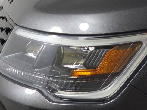 Used 2019 Ford Explorer Sport image 13