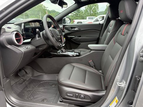 New 2025 Chevrolet Trax RS w/ Sunroof Package image 4