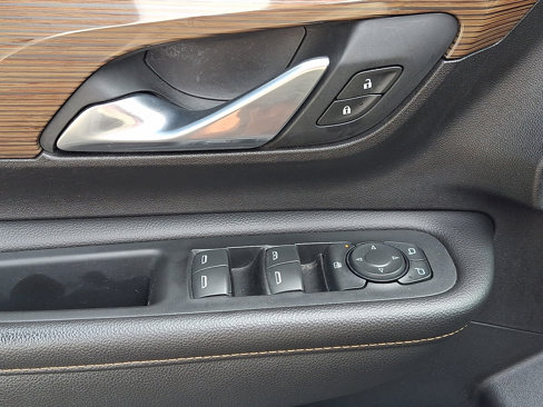 Used 2018 GMC Terrain SLE image 12