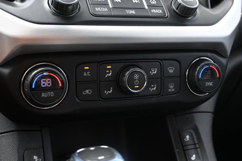 Used 2019 GMC Acadia SLT w/ Black Edition image 26