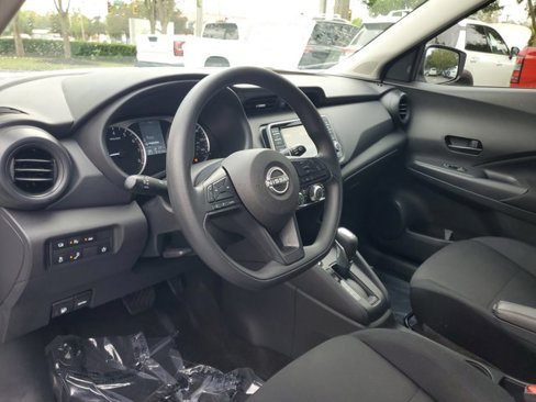 Used 2024 Nissan Kicks S image 14