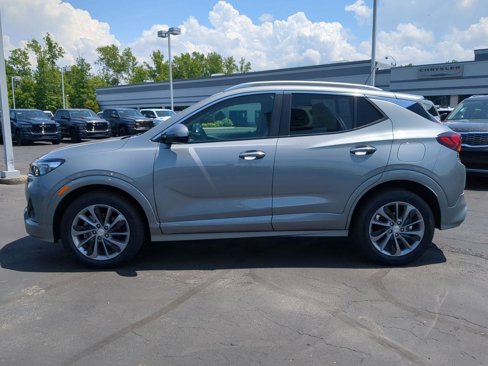 Used 2023 Buick Encore GX Select w/ Sport Touring Package image 3