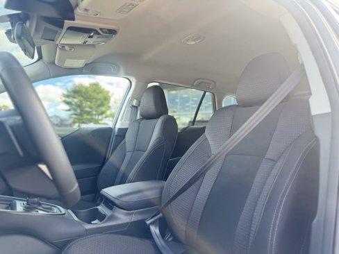 Used 2025 Subaru Outback Premium image 17