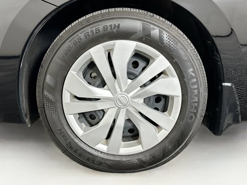 Used 2024 Nissan Versa S w/ Trunk Package image 11