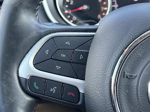 Used 2019 Jeep Compass Limited image 20