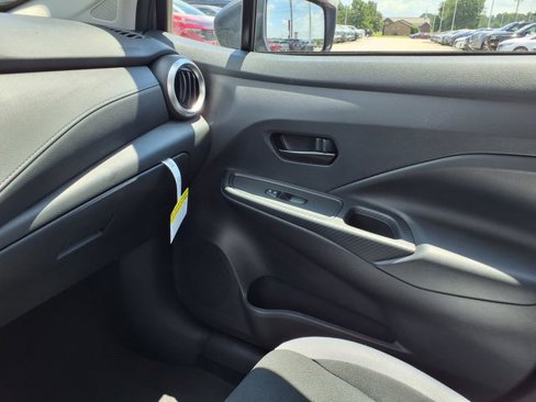 Certified 2025 Nissan Versa S image 8