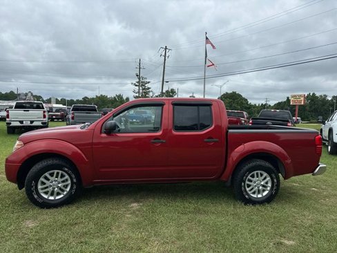Used 2018 Nissan Frontier SV image 9