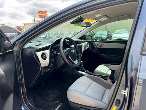 Used 2019 Toyota Corolla LE image 12