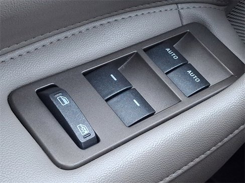 Used 2013 Lincoln MKX AWD image 27