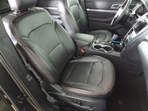 Used 2019 Ford Explorer Sport image 30
