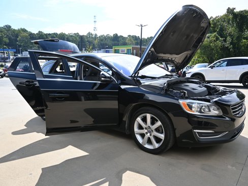Used 2017 Volvo V60 T5 Premier w/ Convenience Package image 12