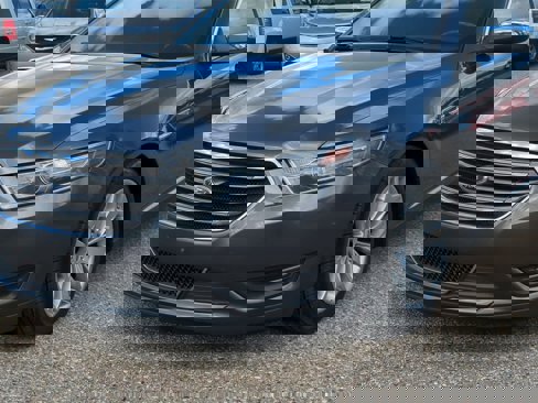 Used 2015 Ford Taurus Limited image 11