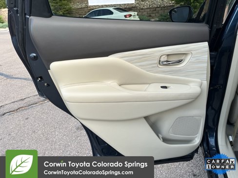 Used 2015 Nissan Murano SV image 24