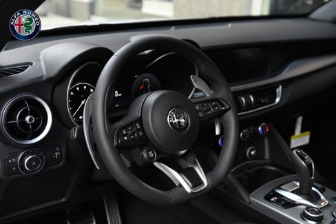 New 2025 Alfa Romeo Stelvio Sprint w/ Convenience Package image 14