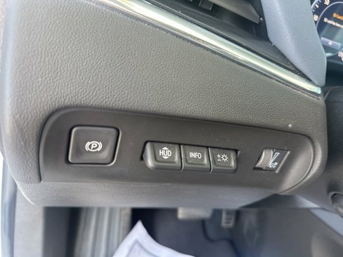 Used 2022 Buick Enclave Premium image 15