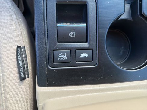 Used 2016 Subaru Outback 2.5i Premium image 16