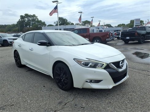 Used 2017 Nissan Maxima 3.5 SV image 3