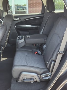 Used 2020 Dodge Journey SE w/ SE Popular Equipment Group image 24