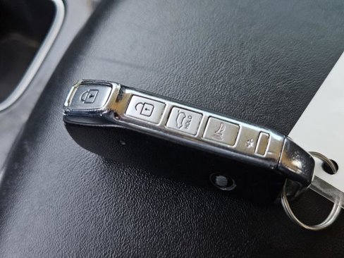 Used 2020 Kia Telluride LX image 33