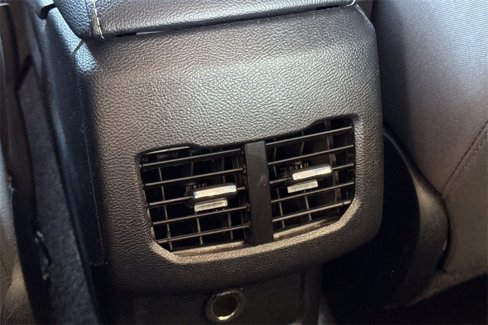 Used 2019 Ford Fusion SE image 18