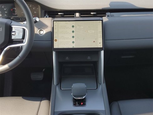 Used 2024 Land Rover Discovery Sport S image 29