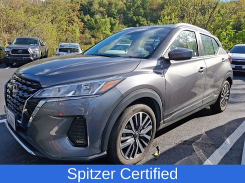 Used 2024 Nissan Kicks SV image 2
