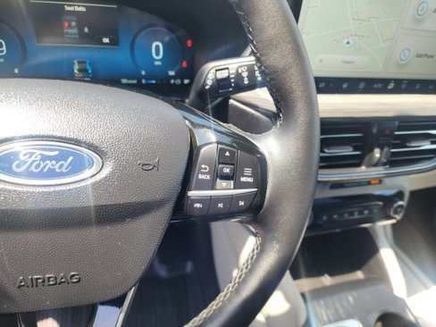 Certified 2023 Ford Escape Platinum image 19
