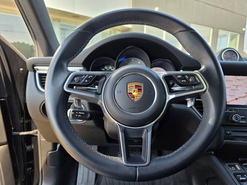 Used 2018 Porsche Macan S w/ Premium Package Plus image 29