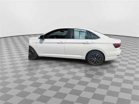 Used 2021 Volkswagen Jetta R-Line image 5
