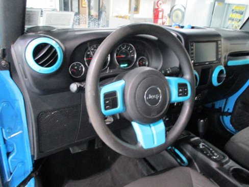 Used 2018 Jeep Wrangler Unlimited Sport image 10