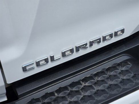 Used 2024 Chevrolet Colorado LT image 11
