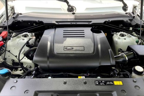 Used 2023 Land Rover Defender 110 S image 31