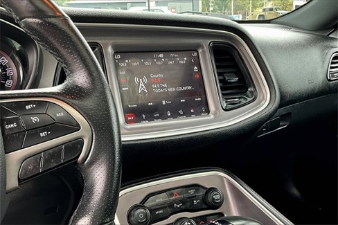 Used 2019 Dodge Challenger SXT w/ Driver Convenience Group image 9