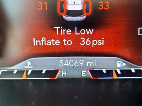 Used 2023 Jeep Cherokee Altitude Lux image 24