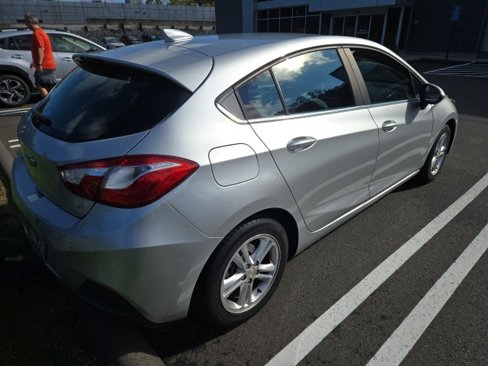 Used 2017 Chevrolet Cruze LT image 13