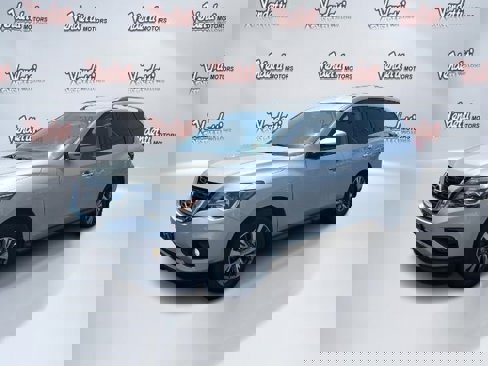 Used 2020 Nissan Pathfinder SL image 1