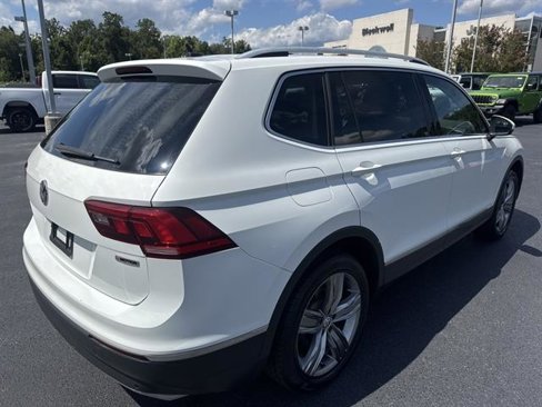 Used 2020 Volkswagen Tiguan SEL image 5