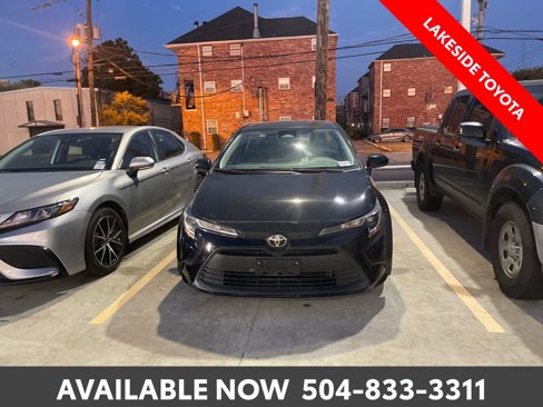 Used 2023 Toyota Corolla LE image 4