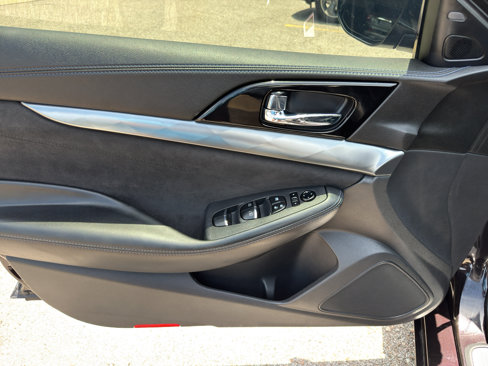Used 2016 Nissan Maxima SR image 21