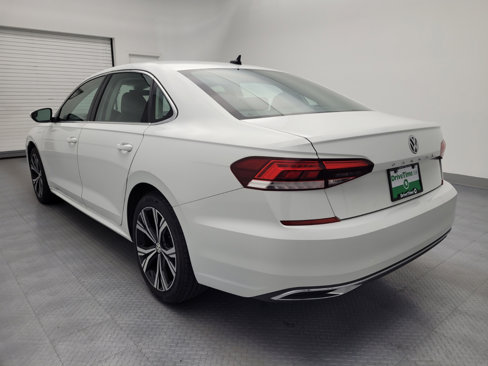 Used 2021 Volkswagen Passat 2.0T SE image 5