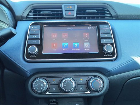New 2025 Nissan Versa SV image 8
