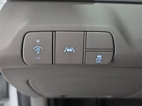 Certified 2021 Hyundai Elantra SEL w/ Convenience Package image 23