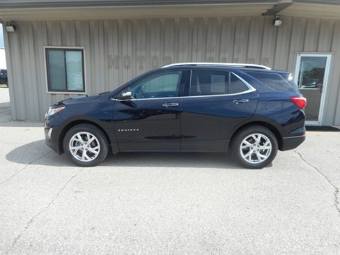 Used 2021 Chevrolet Equinox Premier image 1
